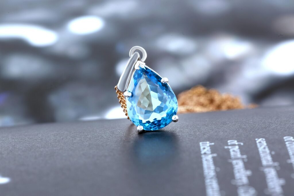 luxurious Santa Maria Aquamarine pendant on display, showcasing elegance and sophistication.